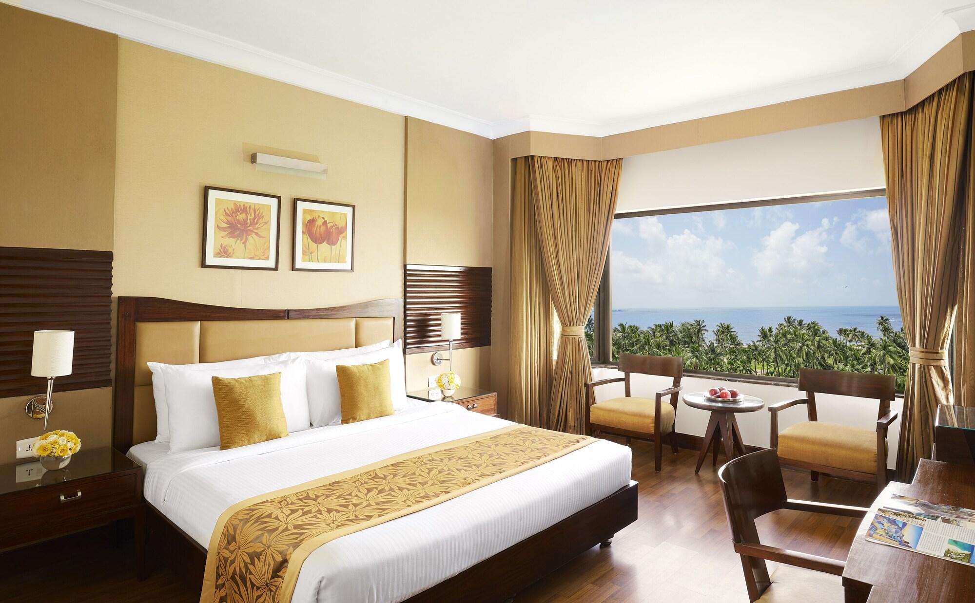 The Retreat Hotel & Convention Centre Мумбаи Экстерьер фото