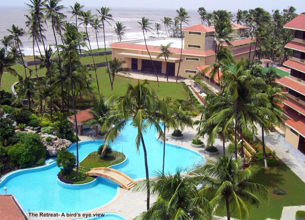 The Retreat Hotel & Convention Centre Мумбаи Экстерьер фото